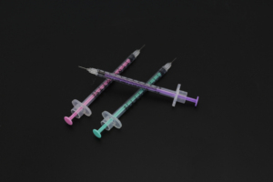 <span class=keywords><strong>Jeringa</strong></span> <span class=keywords><strong>de</strong></span> <span class=keywords><strong>Insulina</strong></span> Desechable y Estéril <span class=keywords><strong>de</strong></span> 0.5ml 1ml Rosa Morado U-100 U-40 con Aguja <span class=keywords><strong>de</strong></span> 30G 31G 32G 5/16'' 1/4'' para la Mayoría <span class=keywords><strong>de</strong></span> los Tipos <span class=keywords><strong>de</strong></span> <span class=keywords><strong>Insulina</strong></span> - Product Image 2