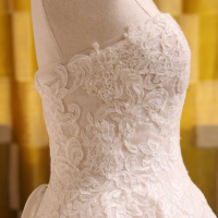 2-in-1 Brautkleid Trägerlos Abnehmbarer Satin-Überrock Spitze Perlen Rüschen Übergröße Brautkleid Maßanfertigung Großhandel