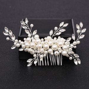 Vente en Gros d'Usine : Accessoires de <span class=keywords><strong>Cheveux</strong></span> de Mariage Argentés en Perles et Cristaux pour <span class=keywords><strong>Mariée</strong></span>, Peignes à Fleurs et Parures de Tête pour Femme - Product Image 5