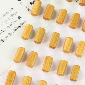 ลูกปัดไม้จันทน์ทรงสี่เหลี่ยมขนาด 6.5x13 มม. สำหรับทำสร้อยข้อมือ DIY อุปกรณ์ตกแต่งเครื่องประดับ - Product Image 1