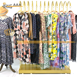 Ballots de vêtements d'<span class=keywords><strong>occasion</strong></span> coréens 100 kg – Lots mixtes de vêtements de seconde main VIP - Product Image 4