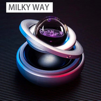 Diffuseur d'air solaire pour voiture en métal, design tendance, parfum citron, éclairage d'ambiance, parfum pour siège et tableau de bord