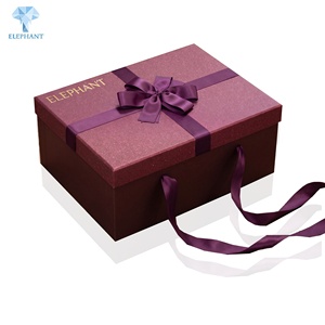 Boîte cadeau rigide, boîte cadeau pour vin, boîte d'emballage pour vin rouge, papier artistique, laminage mat, vernis UV localisé, doublure en velours, impression personnalisée, réutilisable - Product Image 2
