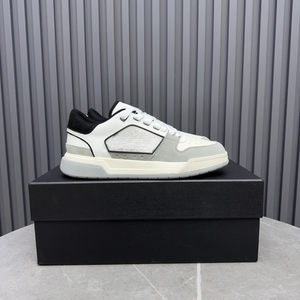 Men's White and Red Low Top Casual Sneakers with Leather Upper for Streetwear and Daily Wear - Product Image 4