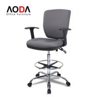Chaise de dessin ergonomique certifiée par BSCI en usine avec siège en forme de W chaise de bureau tabouret de caissier avec repose-pieds anneau Silla De Cajero