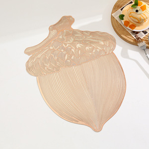Set de table moderne minimaliste en plastique imprimé acorn, dessous de verre estampé or, style américain pour fête - Product Image 3