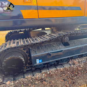 Excavatrice d'occasion Hyundai 220S, construction robuste, cabine confortable, entretien facile, pour les applications de contrat professionnelles - Product Image 6