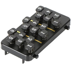 Outil d'apprentissage assisté des accords de guitare facile à utiliser, 18 boutons, accords de guitare en un clic pour guitaristes débutants - Product Image 1