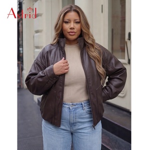 Blouson Bomber Femme Grande Taille Marron <span class=keywords><strong>en</strong></span> Similicuir Imperméable Décontracté à Col Montant avec Fermeture Éclair et Boutons, Teint Uni, pour l'Automne - Product Image 4