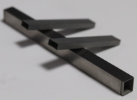 Tabung Dinding Tipis dari Paduan Titanium Medis yang Diproses Secara Mikro, Prototipe Cepat Baja Tahan Karat, Wire EDM Broaching, CNC Kustom