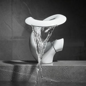 Grifo de latón creativo contemporáneo de un solo manípulo y un solo orificio para lavabo de encimera, grifo <span class=keywords><strong>cascada</strong></span> con válvula de cerámica para grifos de baño - Product Image 6