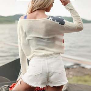 Vente en gros d'usine de pulls tricotés décontractés à motif étoile pour femmes de style européen et américain pour la saison du printemps avec logo avant - Product Image 1