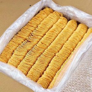 Chips de pommes de terre de haute qualité, poids 70g 90g 104g 180g, saveur écrevisses, chips exotiques, chips de pommes de terre, produit lancé - Product Image 1