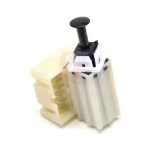 Superventas sistema eléctrico del automóvil interruptor de luz de freno automático 4671336AD para 2001-2020 Jeep Chrysler Dodge - Product Image 2