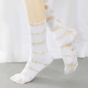 Tie Dye Grip Chaussettes Pilates Logo Personnalisé Antidérapant Athlétique Fille Printemps Chaussettes Sportives Gradient Gradient Crew Chaussettes - Product Image 6