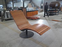 Chaises longues d'extérieur en bois personnalisées en usine mobilier d'extérieur piscine chaise longue pouf chaise longue salon soleil lit en bois
