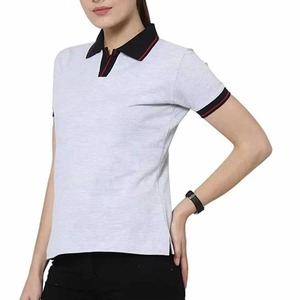 เสื้อโปโลผู้หญิง แขนสั้น คอวี ทรงเข้ารูป ระบายอากาศได้ดี เหมาะสำหรับฤดูร้อน สไตล์ลำลอง รับผลิตขายส่ง พร้อมสกรีนโลโก้และตัวอักษรตามแบบ - Product Image 4