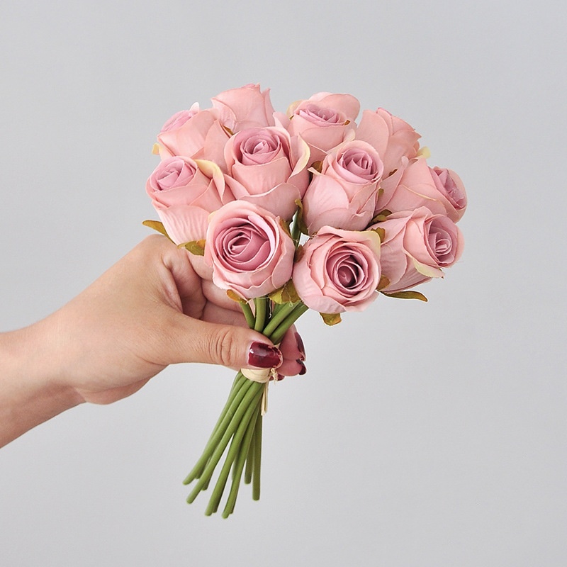 Mini bouquet de roses rose clair 01