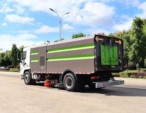 Camion balayeuse-aspireuse routière Clw 4x2 18 tonnes, vente directe d'usine pour le nettoyage des routes - Product Image 5