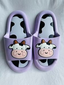 Pantofole viola a forma di mucca da donna, antiscivolo, con suola in EVA, taglia 36-41 - Product Image 1