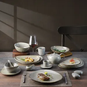 Conjunto de louça de jantar em porcelana irregular YAYU estilo japonês, pratos de porcelana esmaltados, tigelas e louça de cerâmica