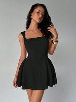 Robe Skater Midi Asymétrique Noire Unie Taille Haute Évasée Courte Princesse Vintage Sans Manches Coupe Ajustée à Ourlet Superposé Décontractée