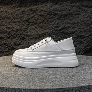 Baskets blanches pour femmes à talons intégrés Printemps-Été 2026 Légères Respirantes en Cuir Véritable Plateforme Style Double Usage - Product Image 3