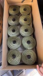 Clavo de bobina a granel 2,3x50mm 45mm Clavo de bobina plana retorcida para paletas de madera y carretes de cable - Product Image 5