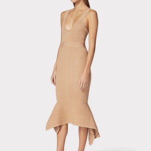 เดรสทรงเอเข้ารูป คอวีลึก ดีไซน์ทันสมัย ผ้าริบถัก ยืดหยุ่น กระชับรูปร่าง สไตล์ลำลอง สำหรับฤดูใบไม้ร่วง สีพื้น ความยาวปานกลาง - Product Image 2