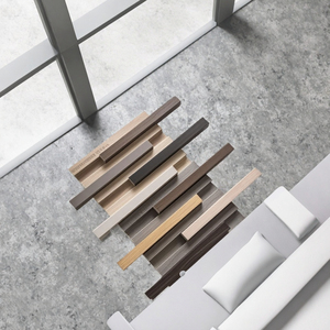 Tubos Cuadrados de WPC Coextruido de Segunda Generación, Impermeables, Anti-Tieras, con Vetas de Madera, Huecos, para Decoración de Villas, Estilo Europeo y <span class=keywords><strong>Mexicano</strong></span> - Product Image 1