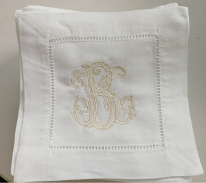 Serviettes <span class=keywords><strong>de</strong></span> cocktail <span class=keywords><strong>en</strong></span> coton <span class=keywords><strong>lin</strong></span> bon marché avec monogramme du client <span class=keywords><strong>en</strong></span> couleur blanche pour la vente <span class=keywords><strong>en</strong></span> gros - Product Image 1
