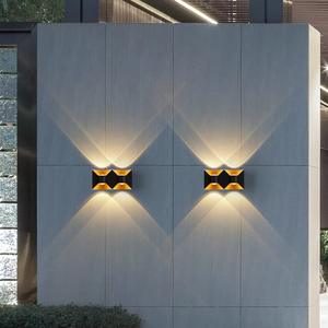 Lámpara de Pared LED para Exteriores, Impermeable IP65, Moderna, Decoración Interior/Exterior, Diseño de Reloj de Arena, Aluminio - Product Image 5
