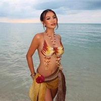 Chaîne de corps perlée faite à la main, soutien-gorge orné de perles, bijou de poitrine sexy en cristal pour femme, accessoire de plage, de festival ou de club pour l'été