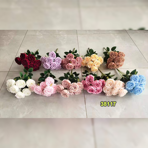 <span class=keywords><strong>Bouquet</strong></span> di Rose Bianche e Rosa a 9 Rami con Foglie, Economico ed Elegante <span class=keywords><strong>per</strong></span> Matrimoni, Eventi, Noleggio e Decorazioni Aziendali - Product Image 2