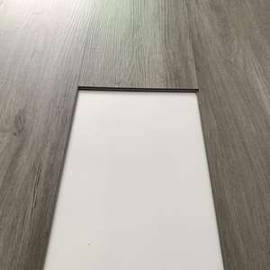 El Mejor Suelo SPC Impermeable de Núcleo Rígido, Compuesto de Piedra y Plástico, Diseño Moderno y Liso, Resistente al Desgaste, con Diseño Gráfico - Product Image 1