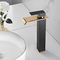 Fabricant Torneira robinets d'eau de comptoir salle de bains cascade or noir robinet