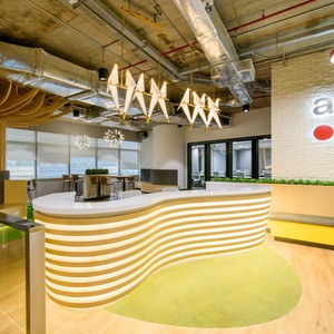 Mesa de <span class=keywords><strong>recepcionista</strong></span> de oficina Led moderna, mesa frontal de forma curva, mesa de recepción de salón médico de clínica de belleza contemporánea - Product Image 1
