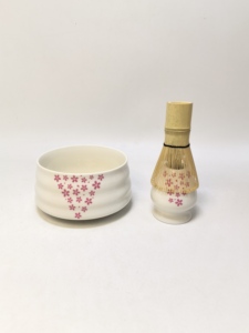<span class=keywords><strong>Kit</strong></span> de <span class=keywords><strong>thé</strong></span> Matcha avec logo personnalisé de haute qualité Bol à Matcha en céramique Fouet en bambou Service de <span class=keywords><strong>thé</strong></span> <span class=keywords><strong>Kit</strong></span> de Matcha Sakura japonais - Product Image 2