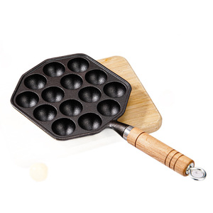 Poêle à takoyaki 15 trous en fonte antiadhésive avec manche en bois pour la cuisson des œufs de caille - Product Image 5