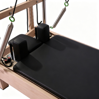 Reformer Pilates Full Tower en Bois d'Érable avec Système Trapèze Complet et Ressorts de Résistance Multiples, Équipement de Fitness pour Studio de Pilates et Salle de Sport