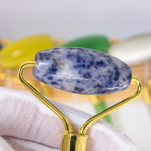 Piedra masajeadora facial con rodillo de jade de cuarzo rosa natural con caja de regalo personalizada para terapia de relajación para el cuidado de la piel - Product Image 4