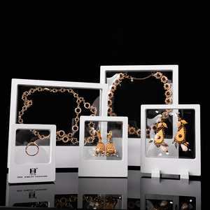 9*9 multicolore 3d trasparente magnetico galleggiante galleggiante imballaggio gioielli display custodia in pellicola pe scatola di plastica per ciondolo ad anello - Product Image 1