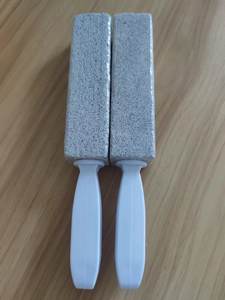 Cepillo de Piedra Pómez con Mango Largo y Fuerte Desincrustante para Limpieza sin Ángulos Muertos, Eliminación de Manchas de Orina y Suciedad Amarilla - Product Image 6