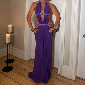 Vestido largo halter con aberturas para mujer, sin espalda, con pedrería, sin mangas, elegante, para fiesta de noche, formal - Product Image 3