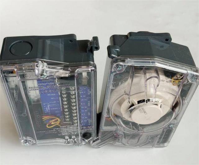 New Original Mexican-made D4240 SYSTEMSENSOR Photoelectric Duct Smoke Detector in Stock