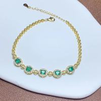 Bracelet à breloques émeraude naturelle en argent sterling 925 Femme Tendance Nouveau design avec rhodium et placage d'or pour cadeau ou fête