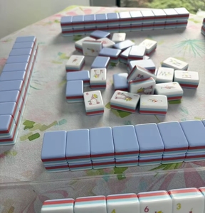 Juego de Mahjong Americano Tallado 2026 de Gran Venta, Diseño Brisa Marina Azul Perla de Playa, Acrílico Plegable Ecológico de Alta Calidad - Product Image 6