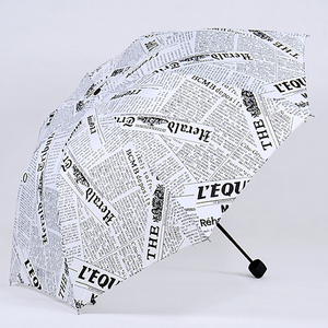 CHUVABAND Parapluies à motif de journal <span class=keywords><strong>anglais</strong></span> de créateur Parapluies pliants de luxe pour femmes Parapluies d'été transparents personnalisés - Product Image 4