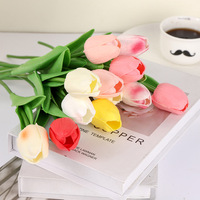 Fleurs de tulipes artificielles en PU faites à la main personnalisées pour la décoration de la pièce, lumière de nuit - Style naturel, prix de gros d'usine