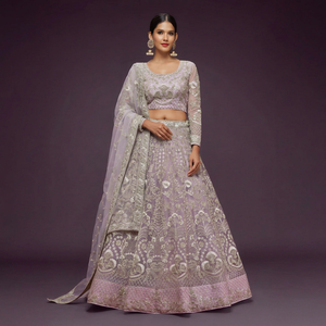 Ensemble Lehenga Choli en tulle brodé de pierres lourdes de couleur lilas, tenue de mariée traditionnelle ethnique pour femmes indiennes et pakistanaises - Product Image 1